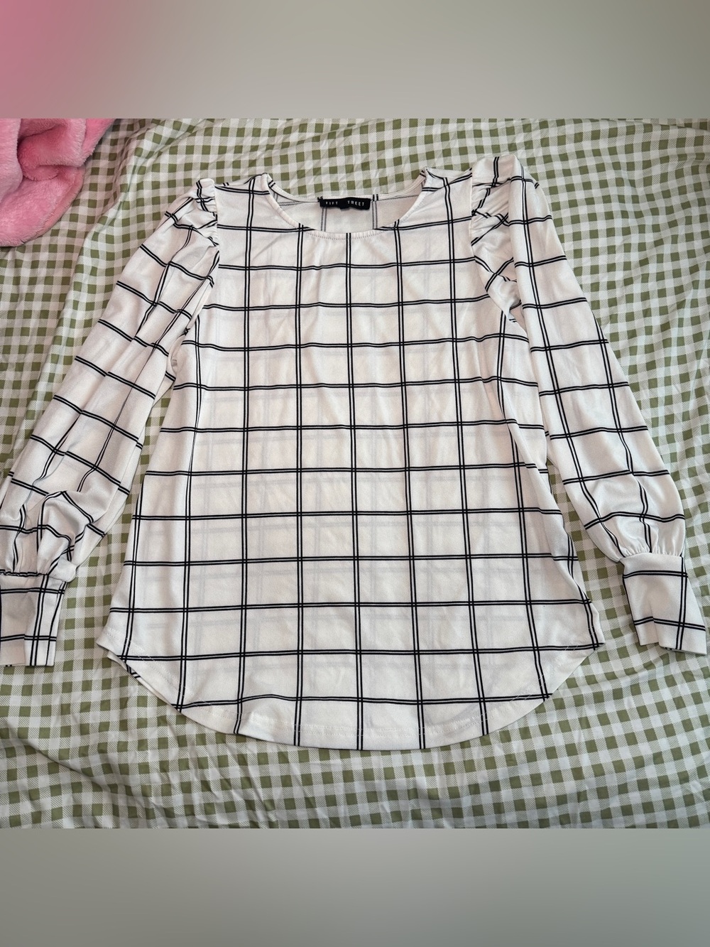 Black and white grid long sleeve blouse